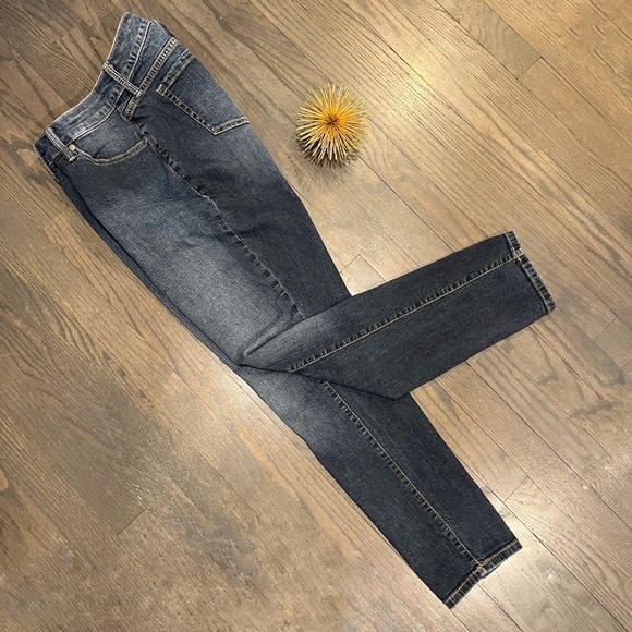 Torrid Jeans Women’s Boyfriend Straight Mid-Rise Dark Wash 10R - Picture 8 of 10